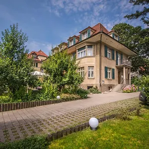 Max Aviation & Inn Berna